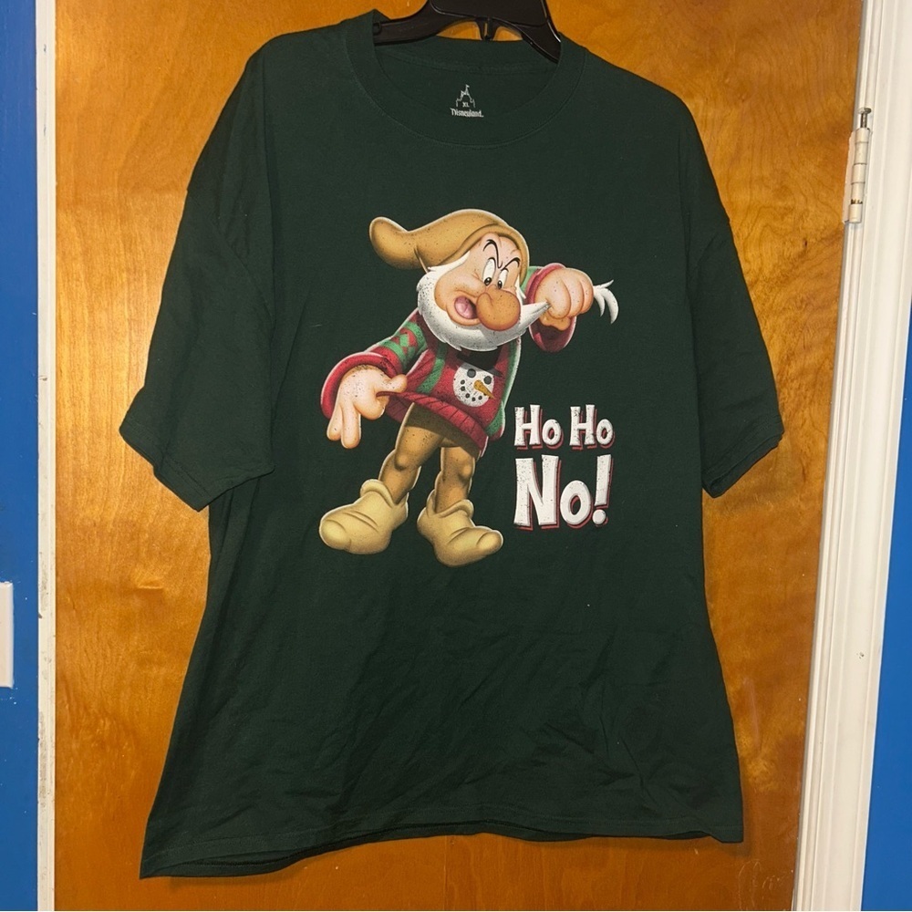 Disneyland Ho Ho No! Grumpy Dwarf T-shirt XL  chistmas holiday tee